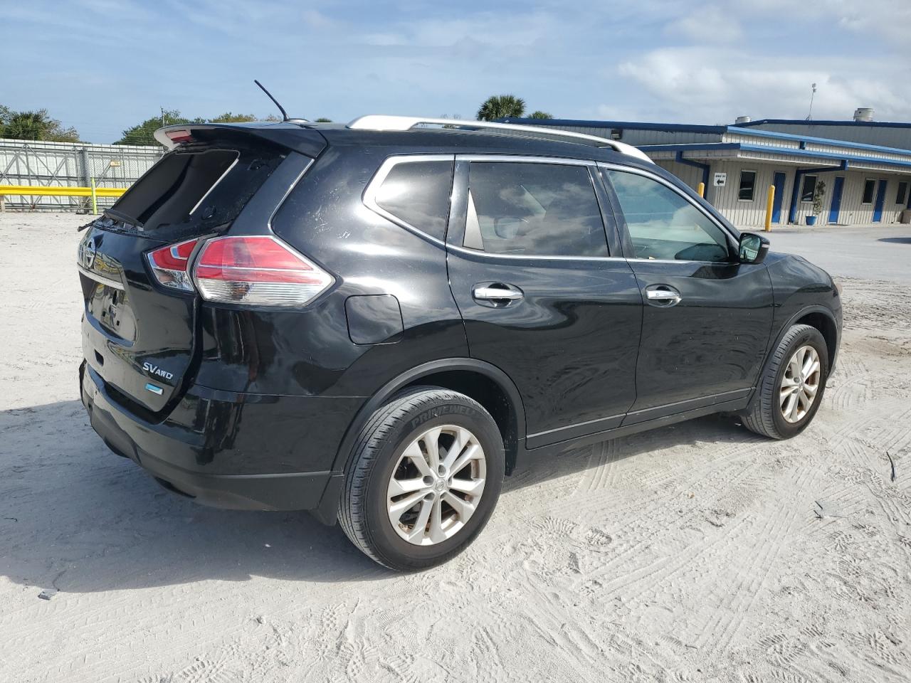2014 Nissan Rogue - Image 3