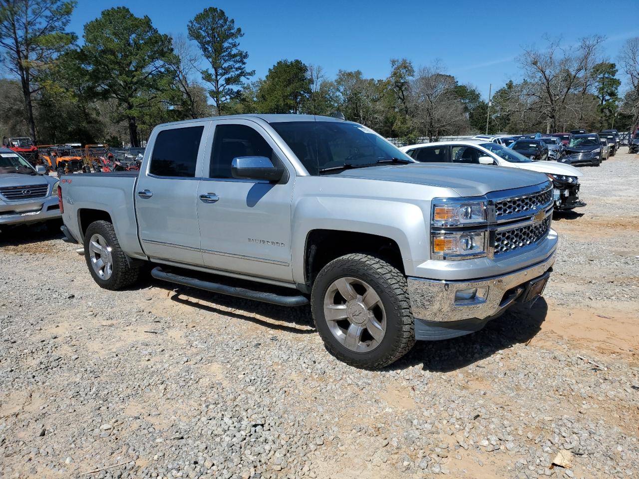 2015 Chevrolet Silverado - Image 4