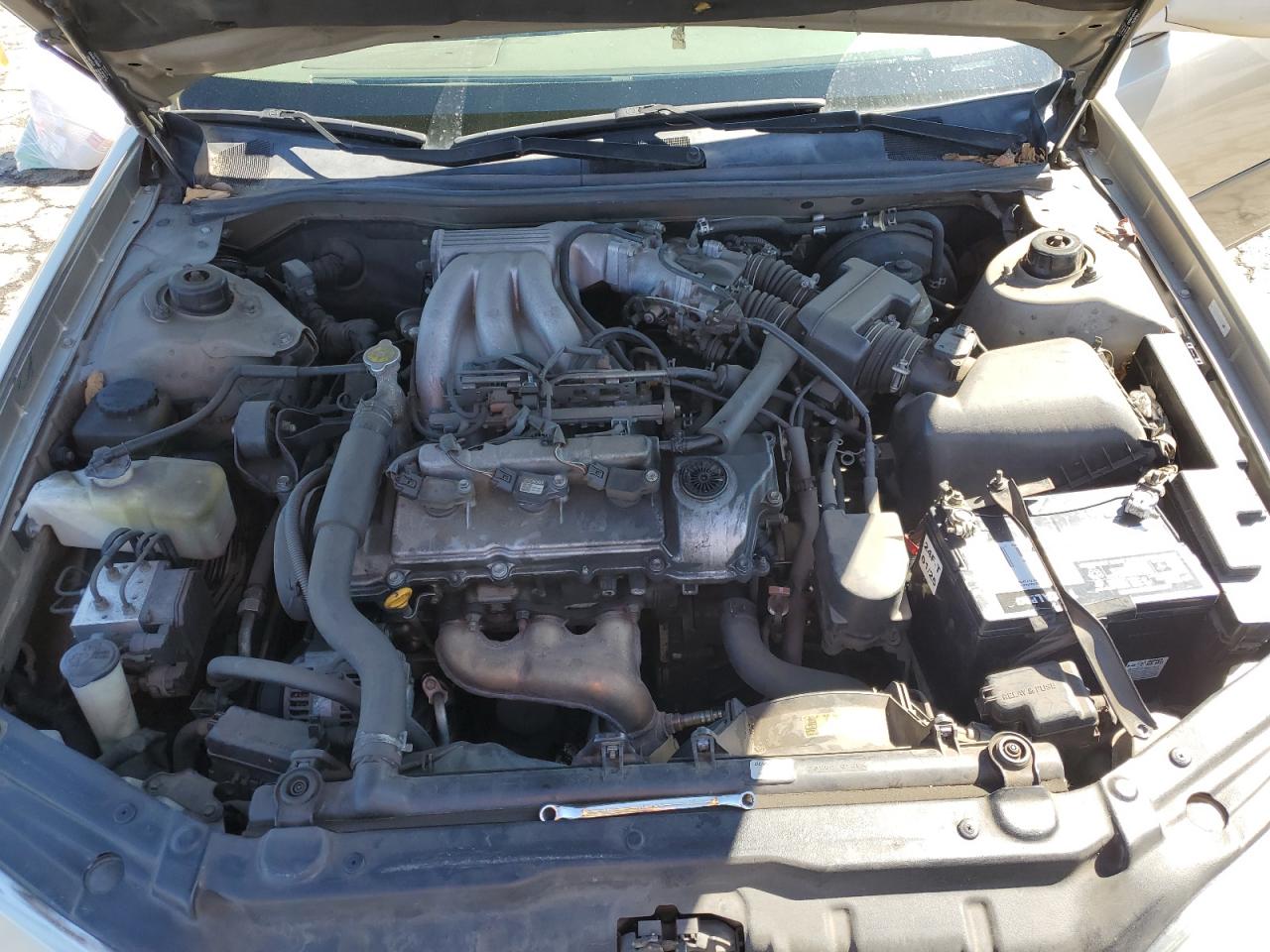 1999 Lexus ES - Image 11