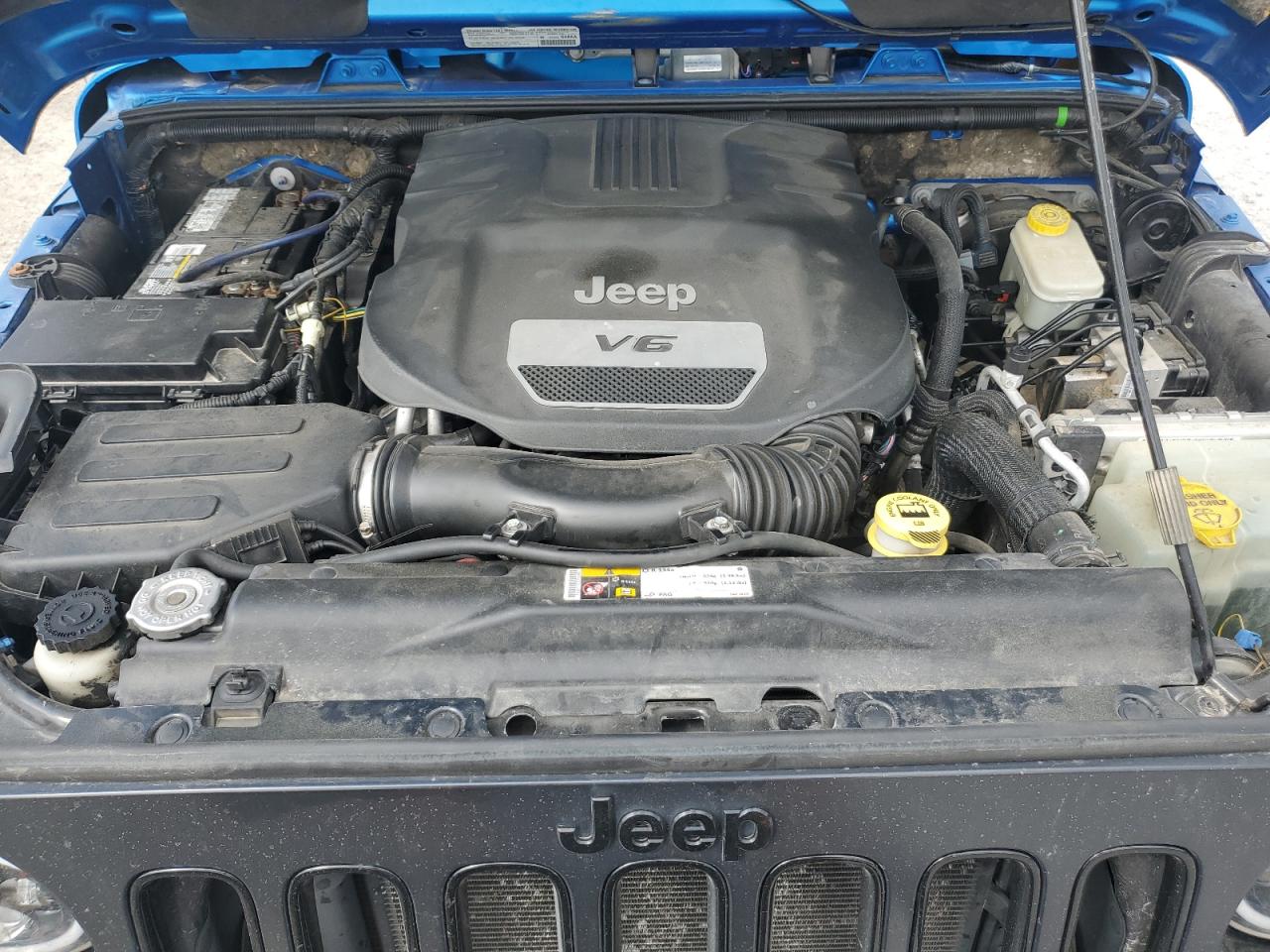 2014 Jeep Wrangler - Image 13