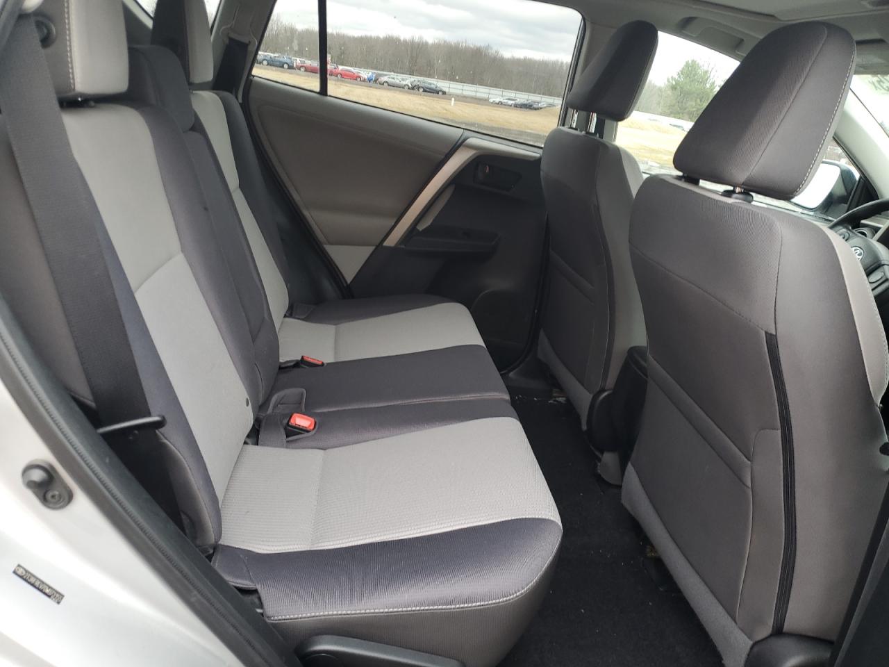 2013 Toyota RAV 4 - Image 11