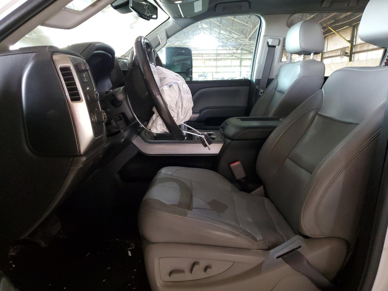 2018 Chevrolet Silverado - Image 7