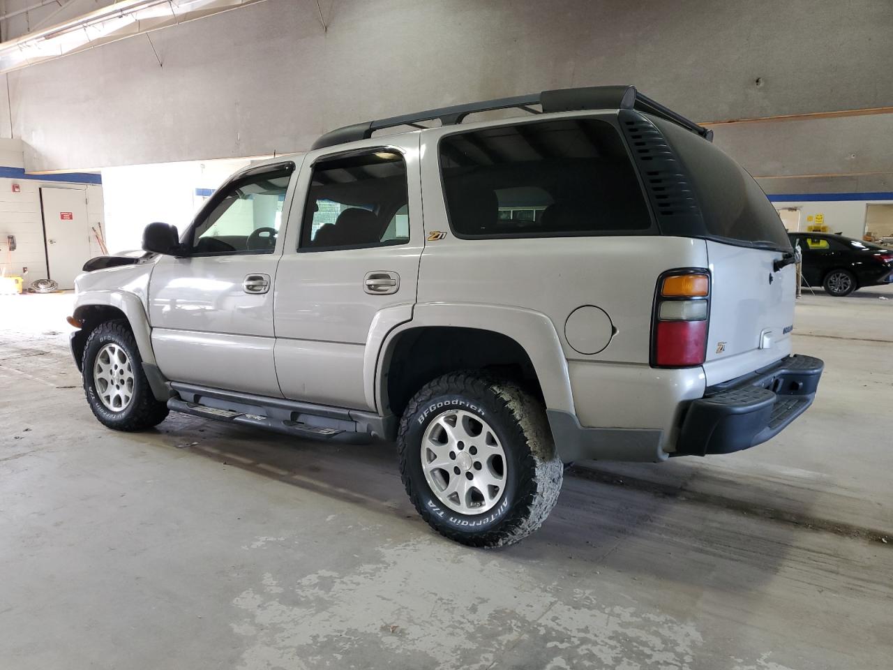 2004 Chevrolet Tahoe - Image 2