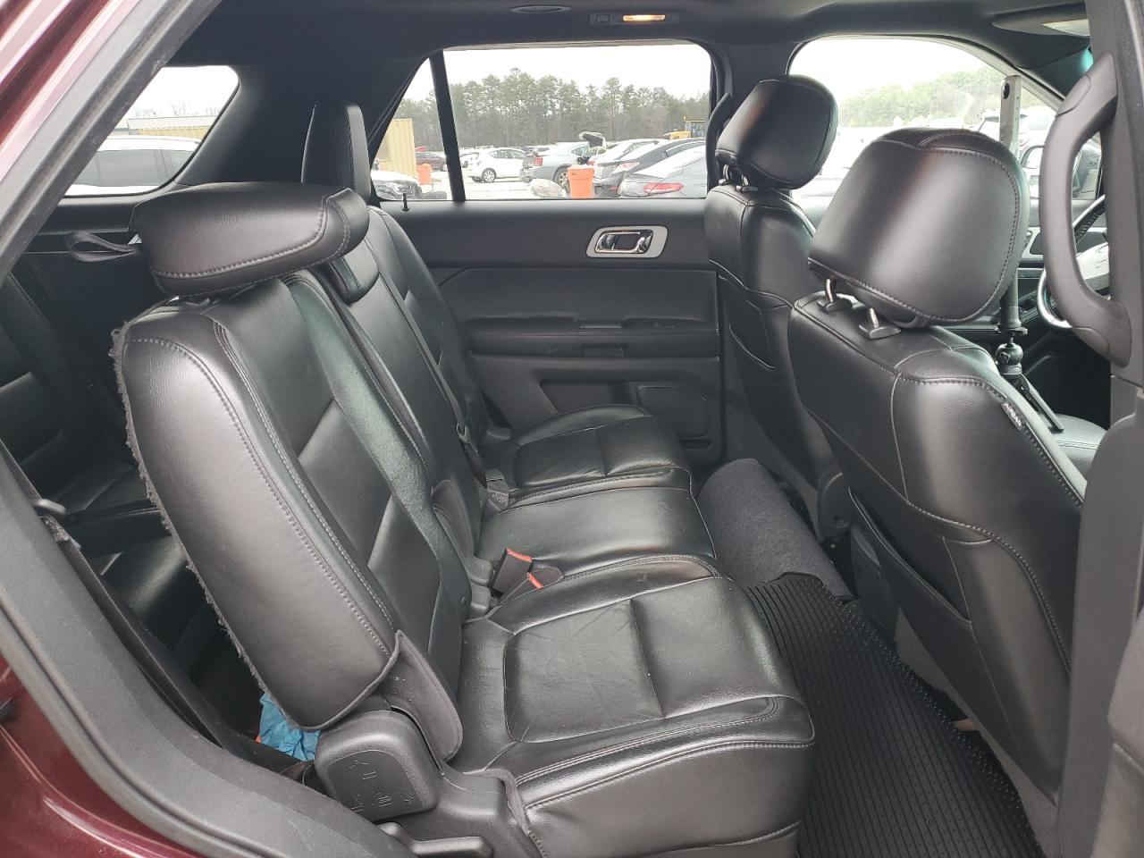 2011 Ford Explorer - Image 12