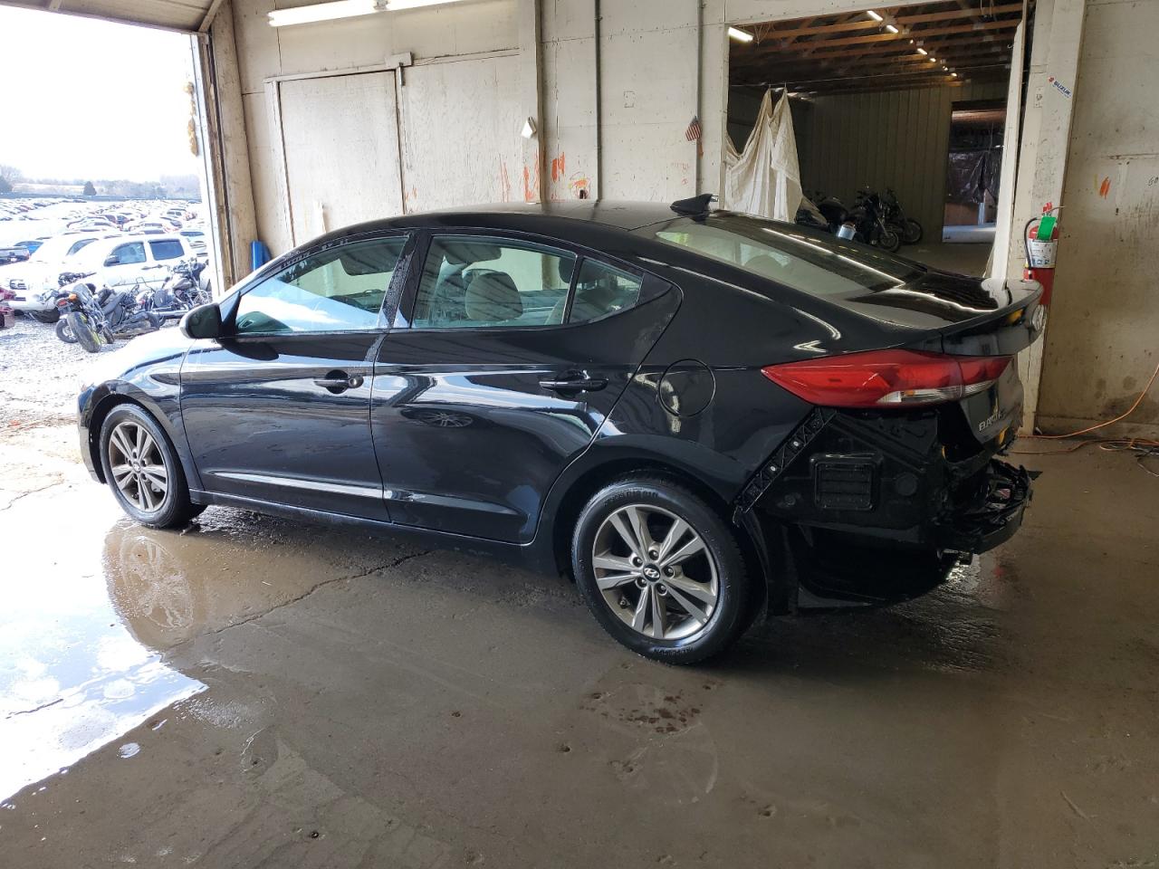 2017 Hyundai Elantra - Image 2