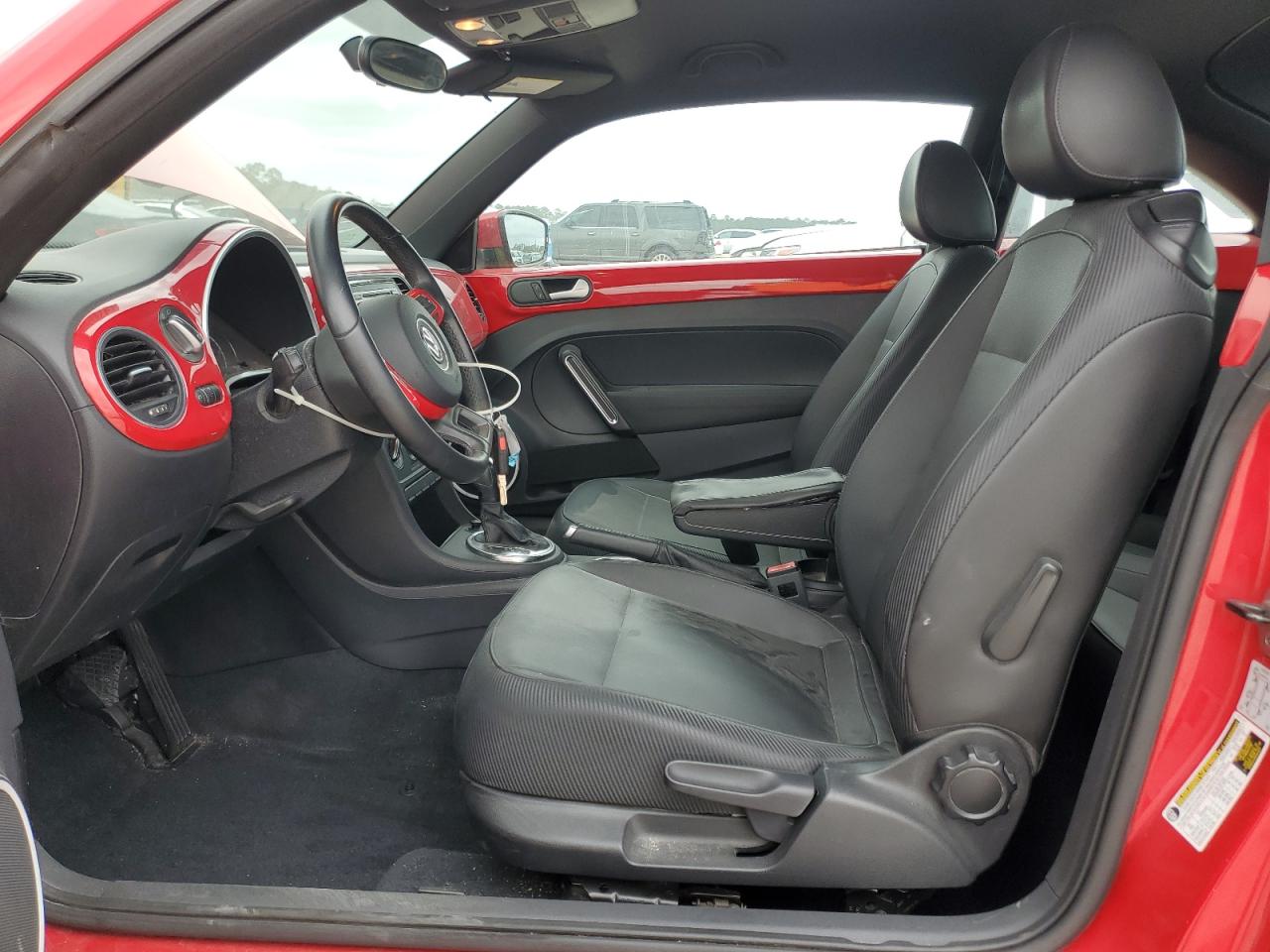 2014 Volkswagen Beetle - Image 7