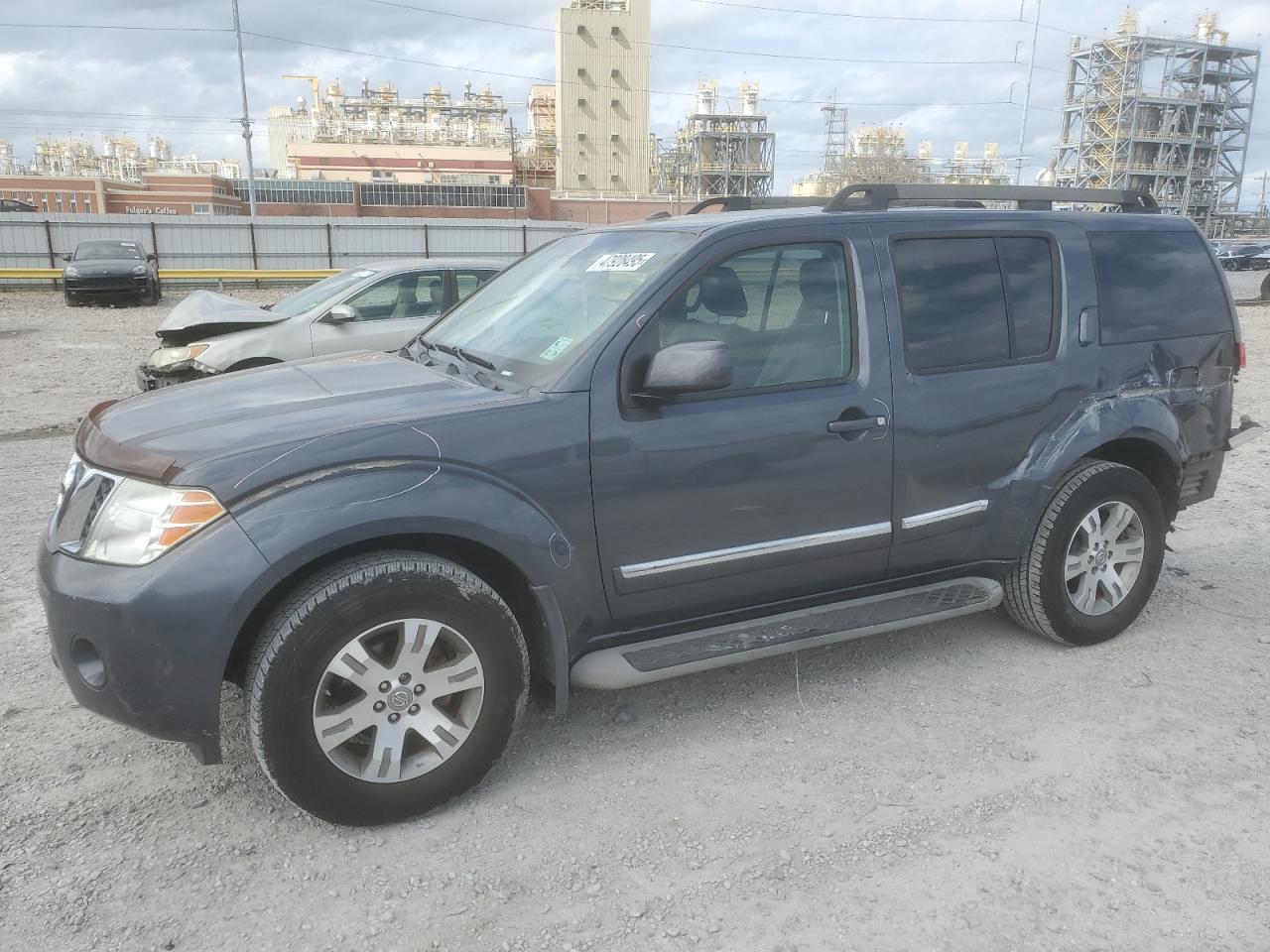 2012 Nissan Pathfinder - Image 1