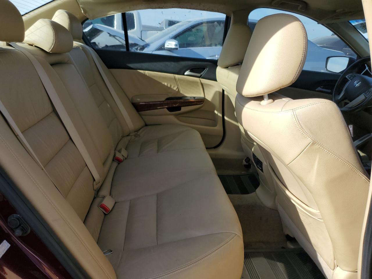 2011 Honda Accord - Image 10