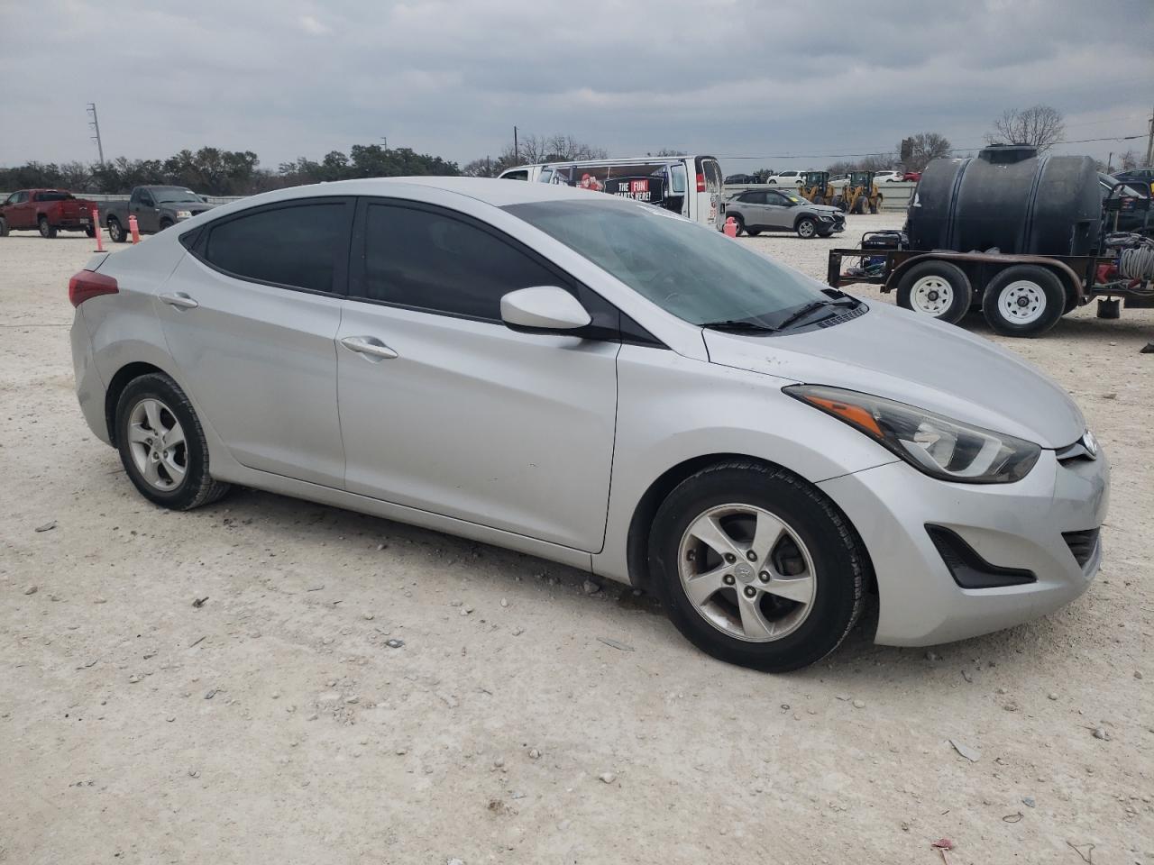 2014 Hyundai Elantra - Image 4
