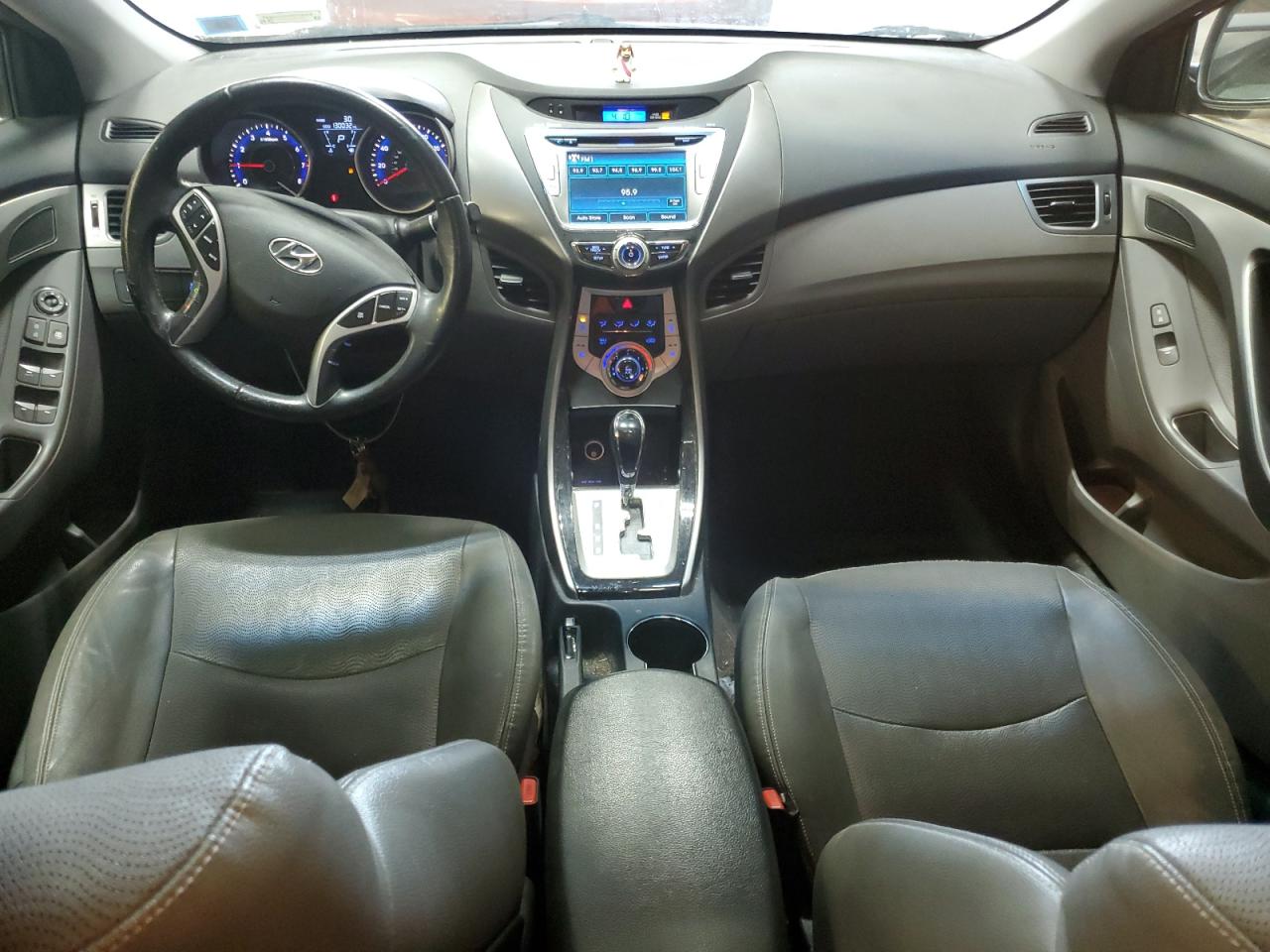 2012 Hyundai Elantra - Image 8