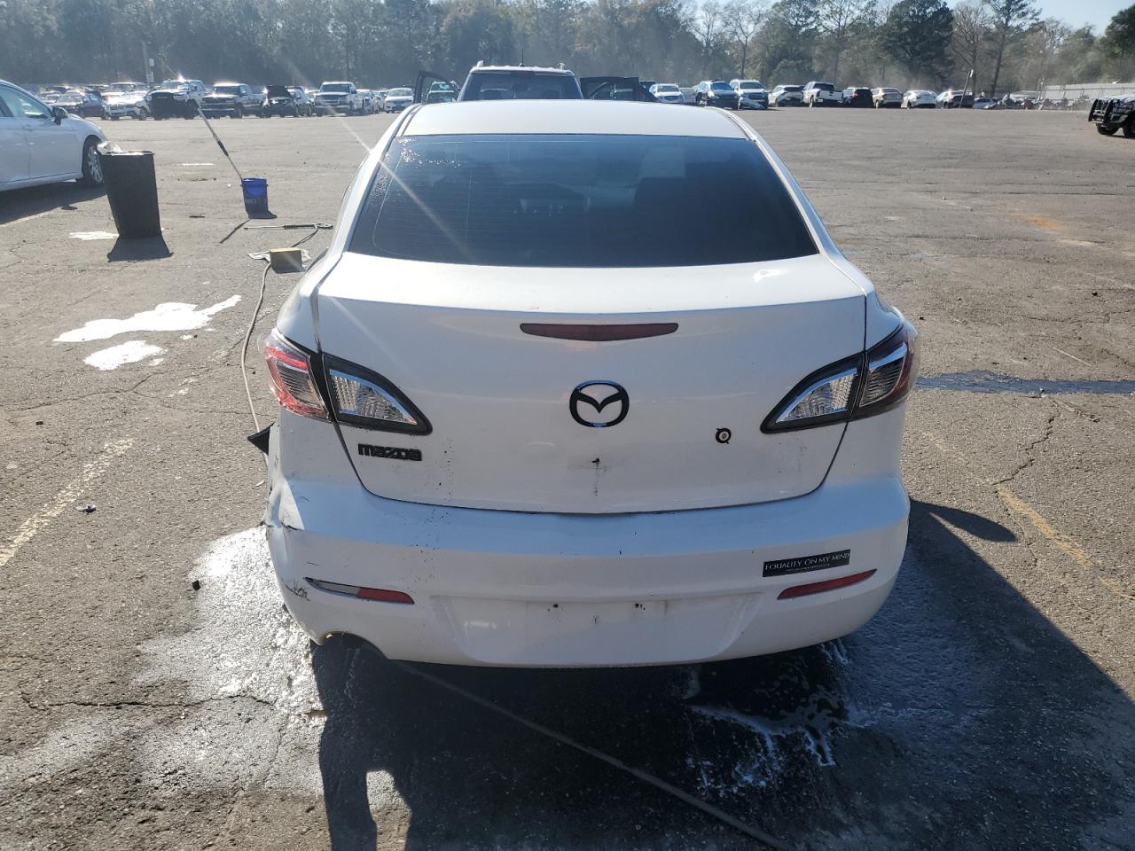 2013 Mazda 3 - Image 6