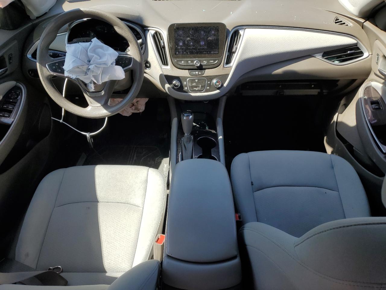 2020 Chevrolet Malibu - Image 8