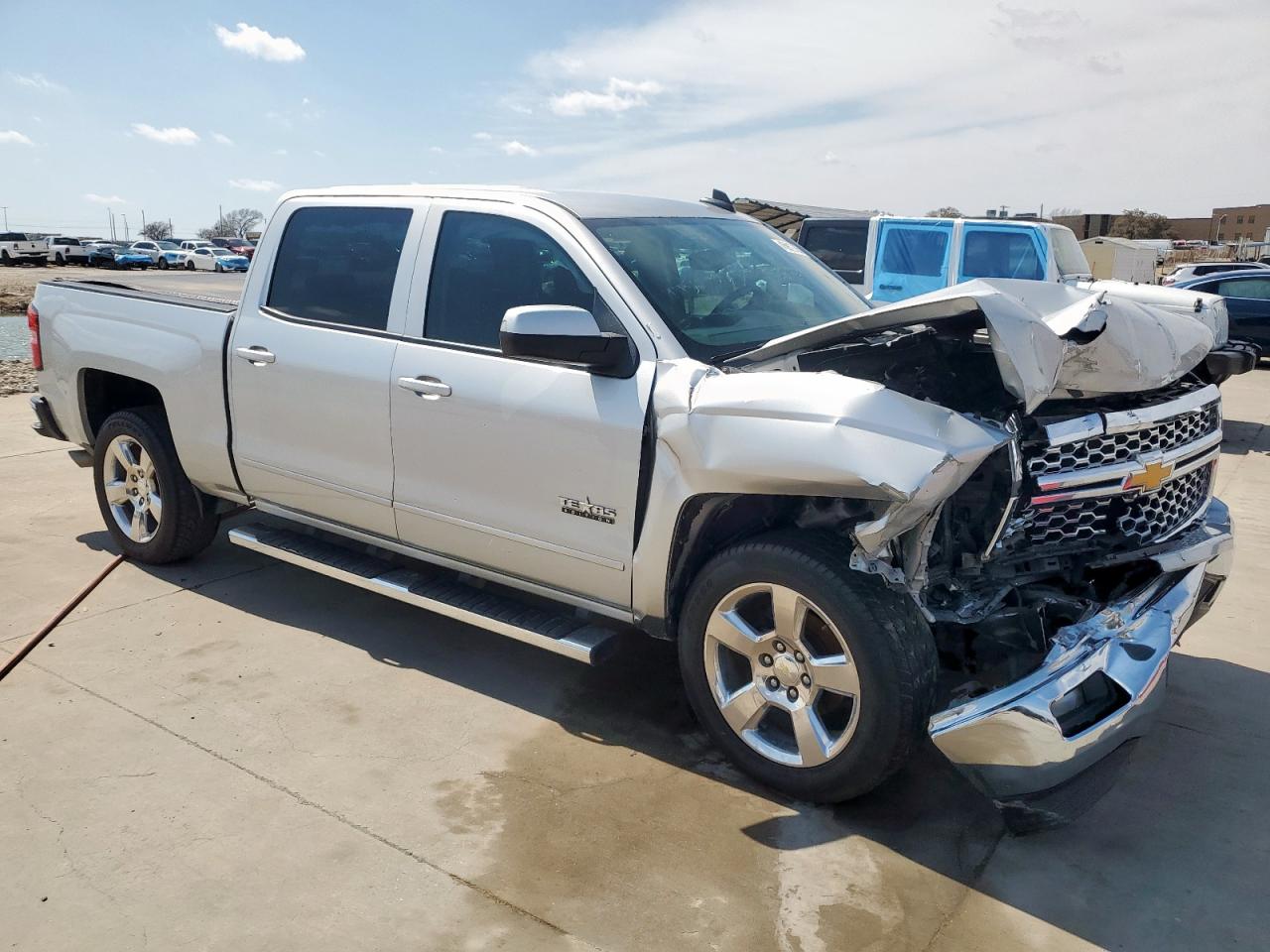 2015 Chevrolet Silverado - Image 4