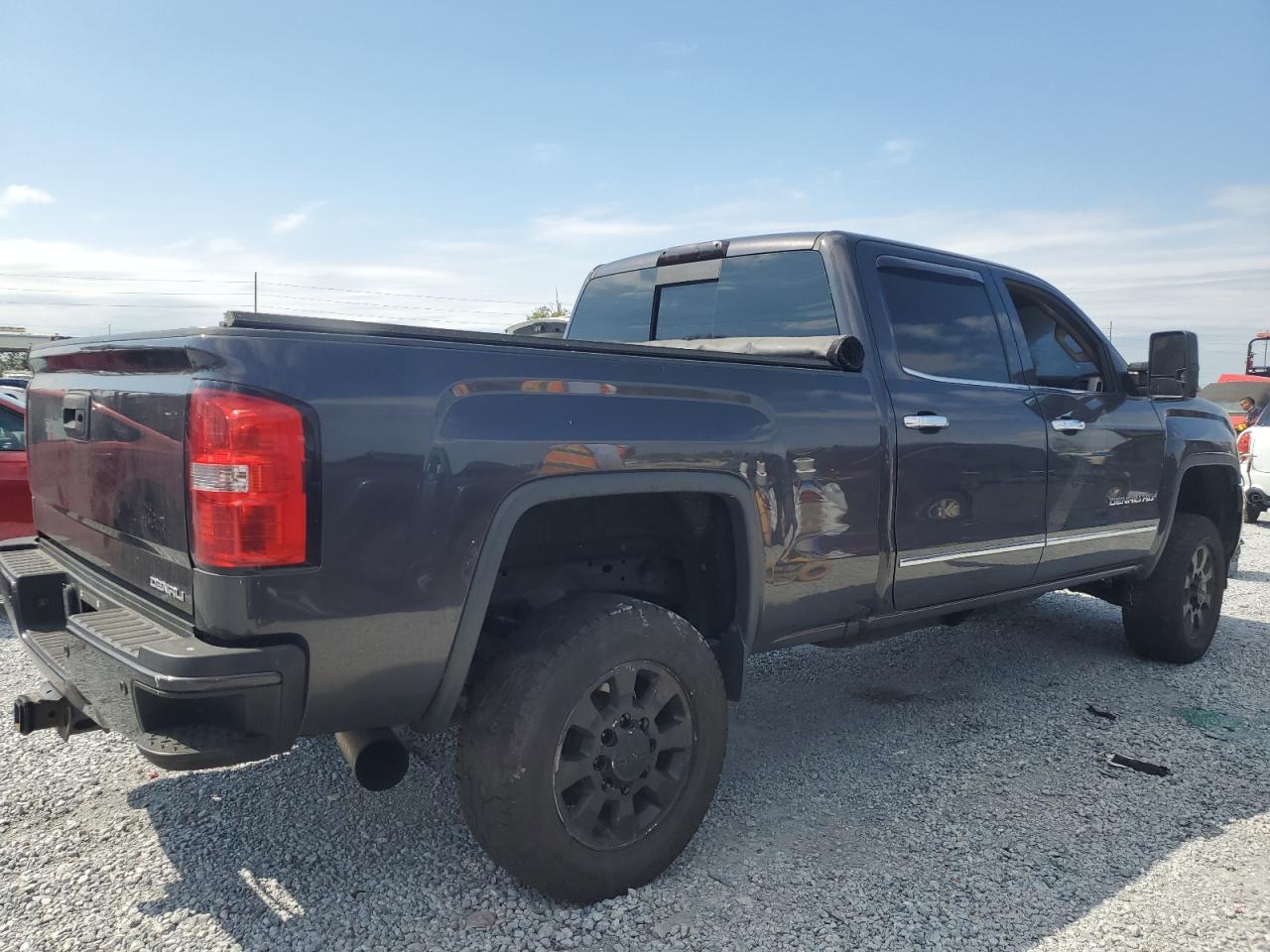 2015 GMC Sierra - Image 3