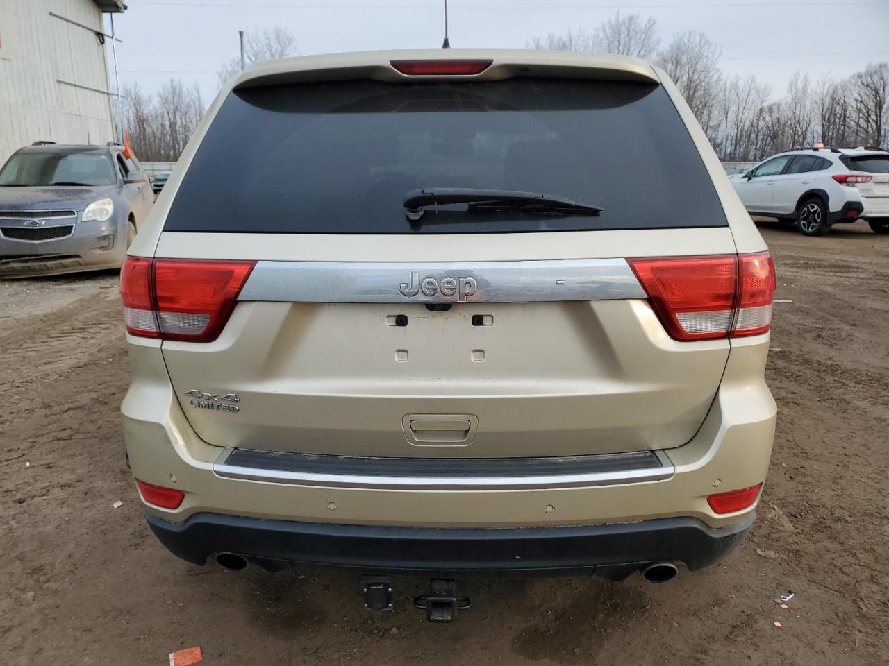 2011 Jeep Grand Cherokee - Image 6