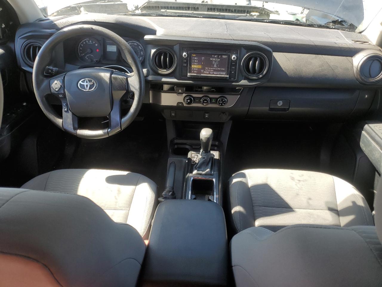 2016 Toyota Tacoma - Image 8