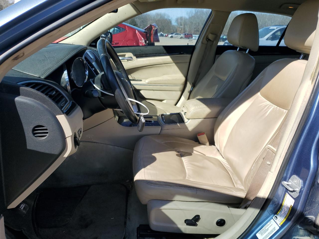 2011 Chrysler 300 - Image 7