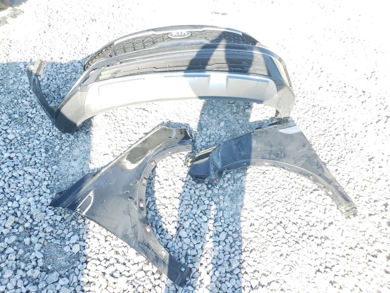 2021 Kia Sorento - Image 13