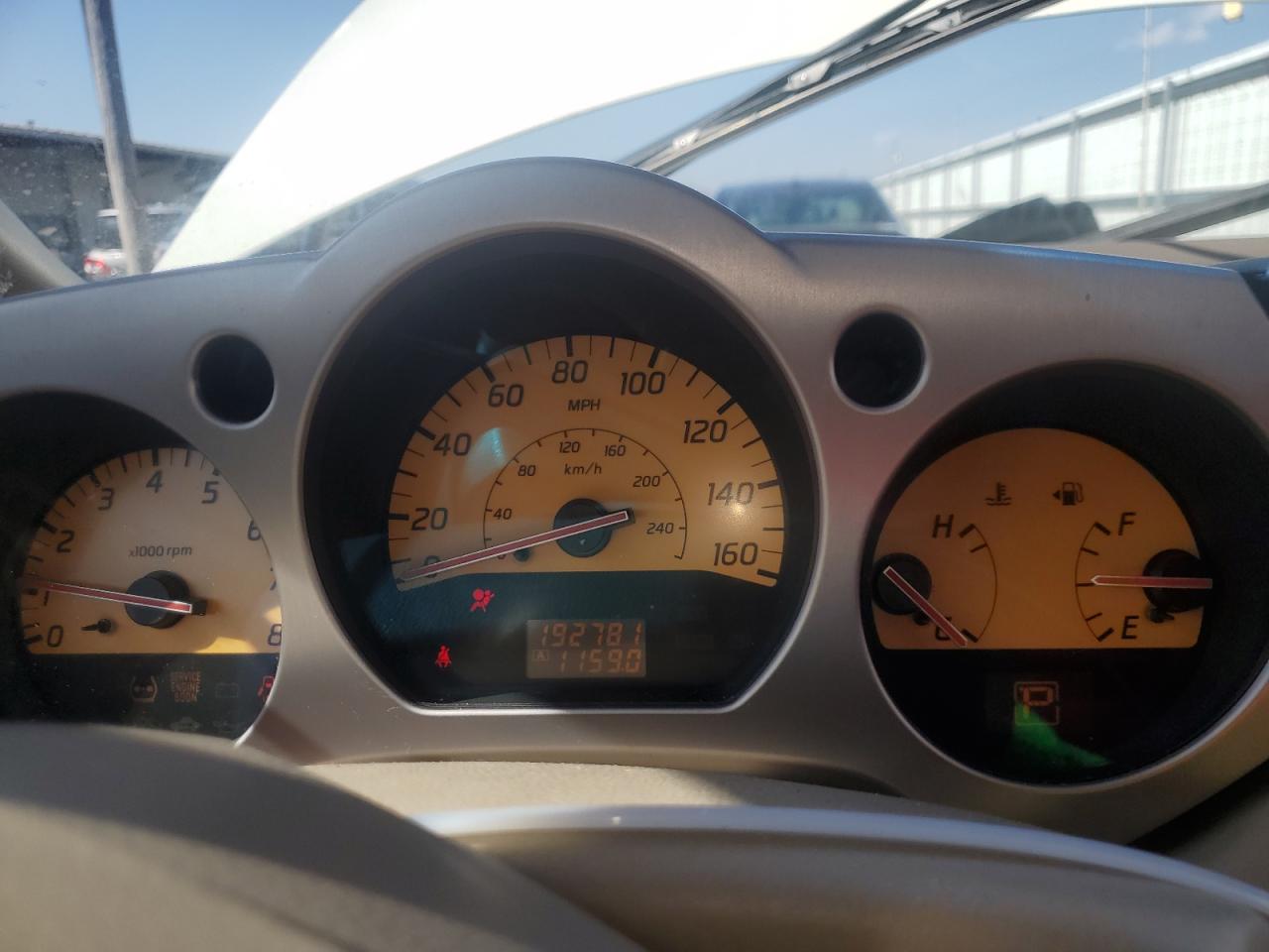 2003 Nissan Murano - Image 9