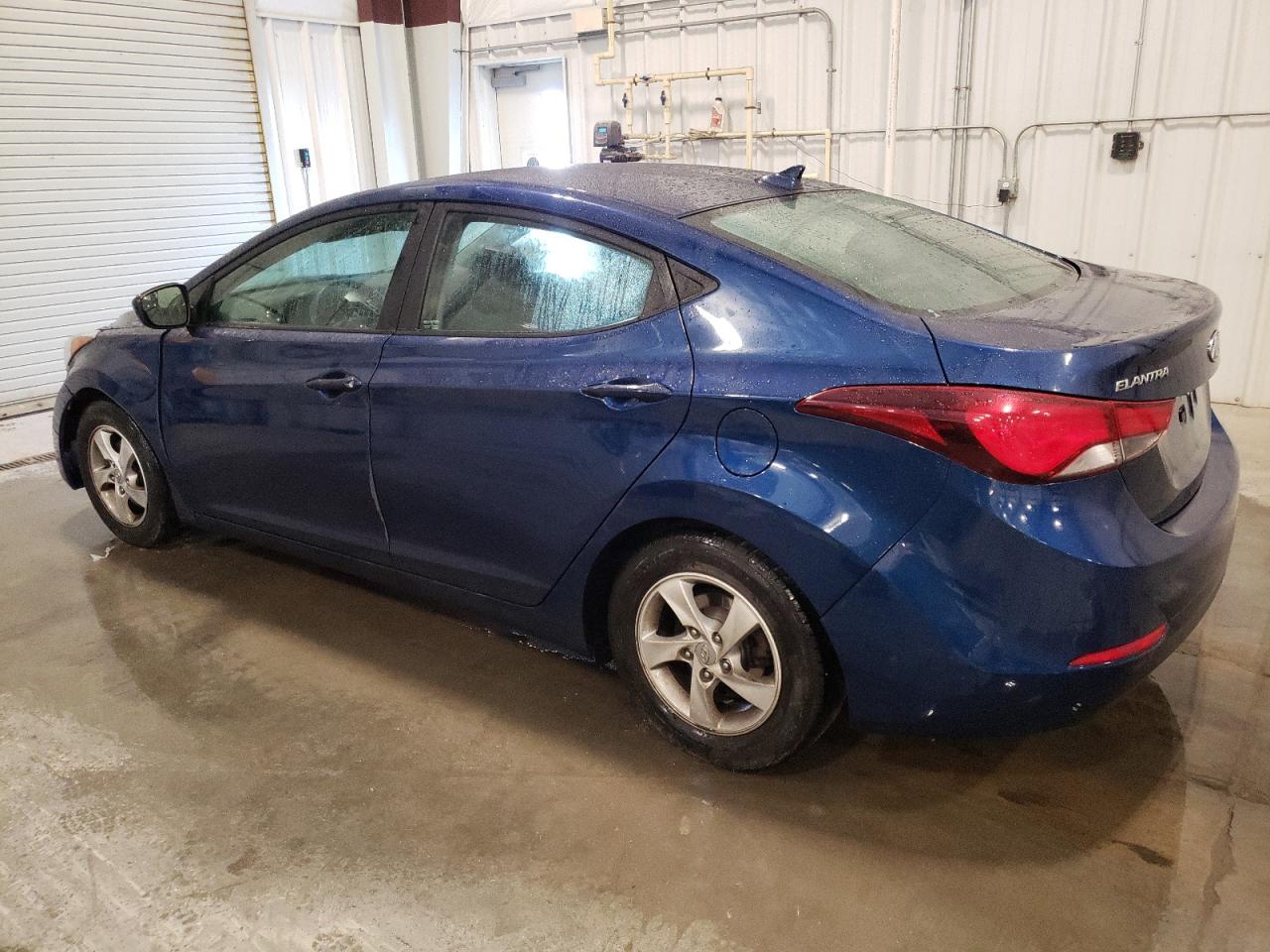 2015 Hyundai Elantra - Image 2
