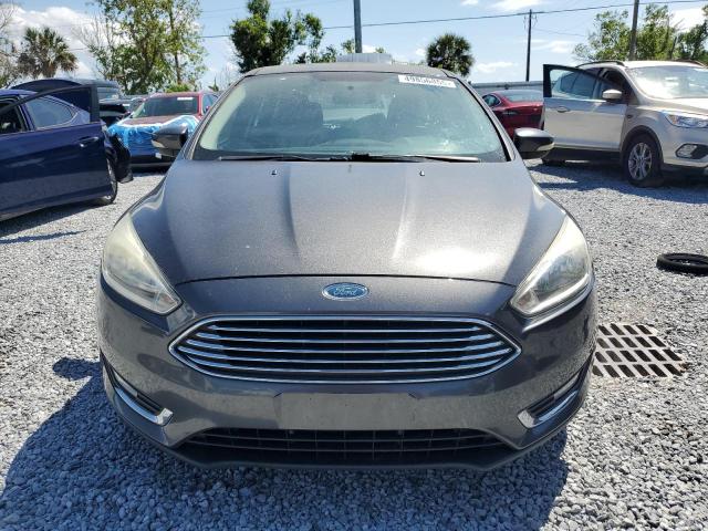 Hatchbacks FORD FOCUS 2015 Szary