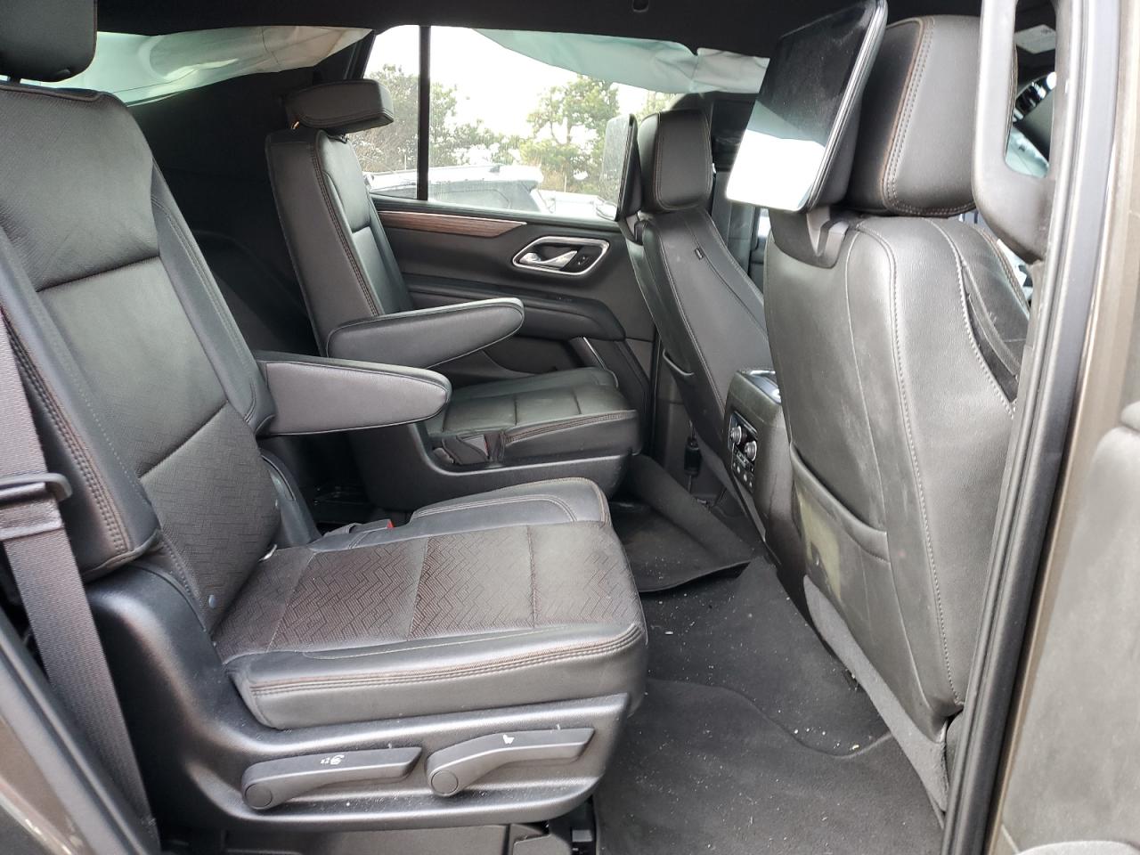 2021 Chevrolet Tahoe - Image 12