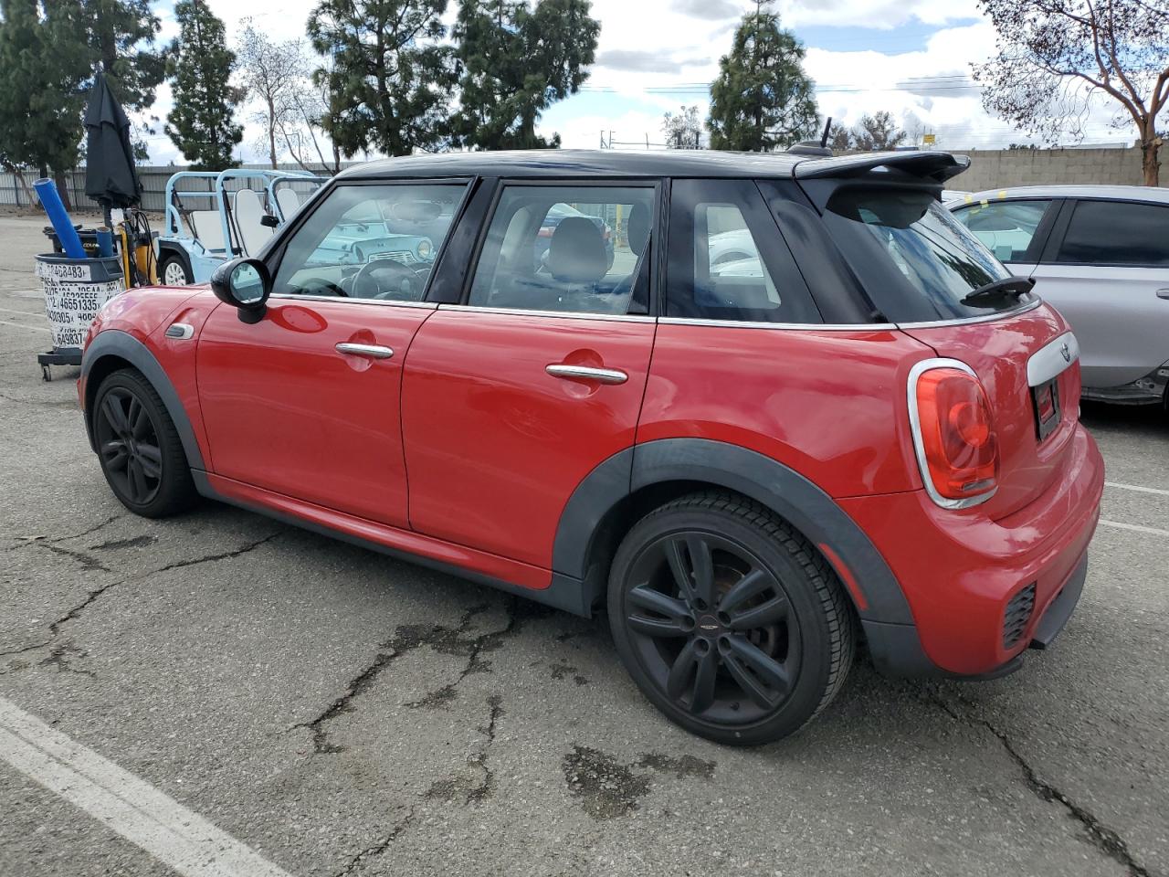 2015 MINI Cooper - Image 2