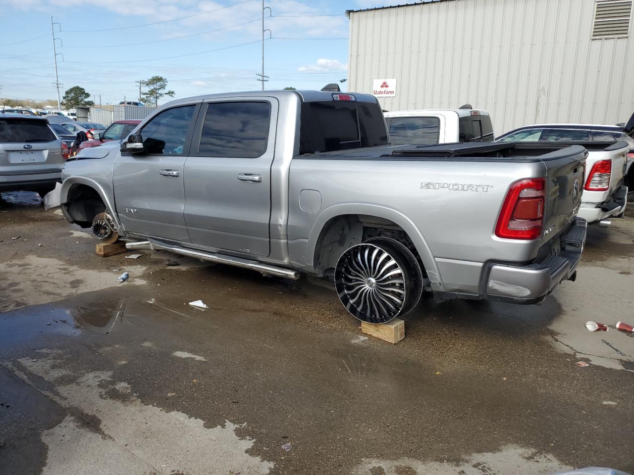 2022 RAM 1500 - Image 2