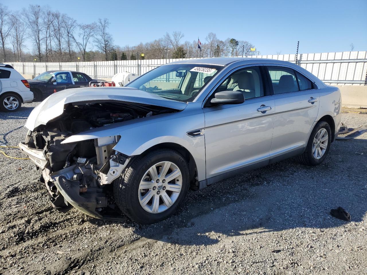 2010 Ford Taurus - Image 1