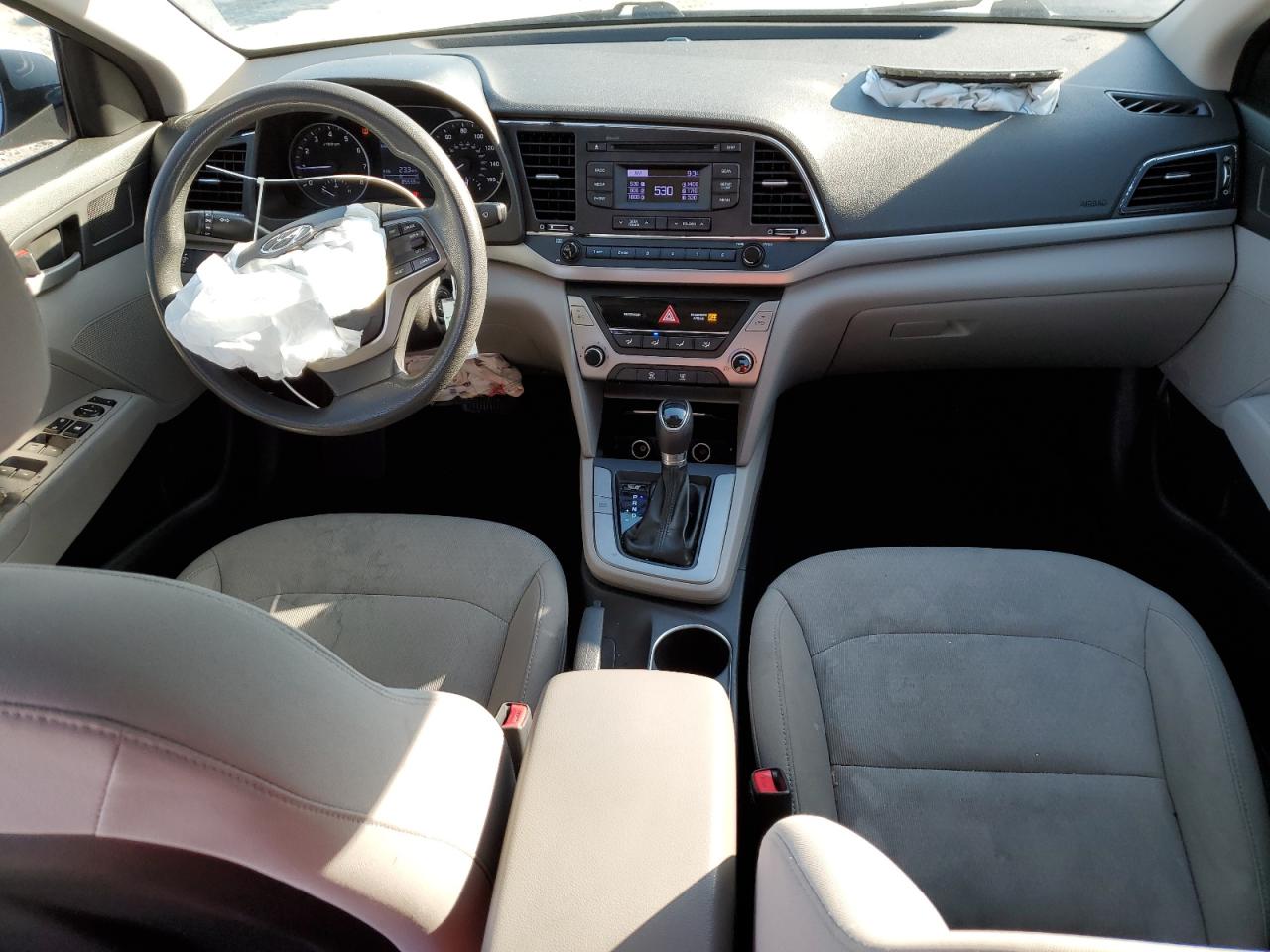 2018 Hyundai Elantra - Image 8