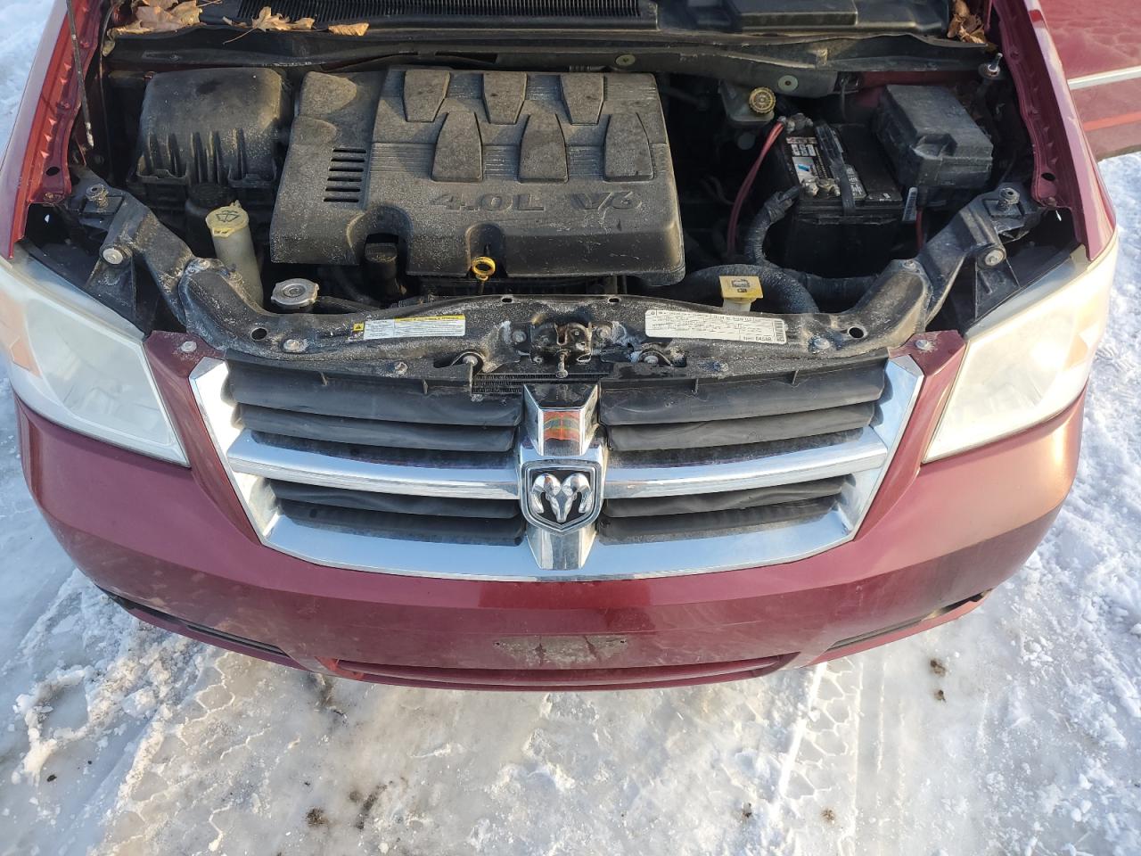 2010 Dodge Caravan - Image 12