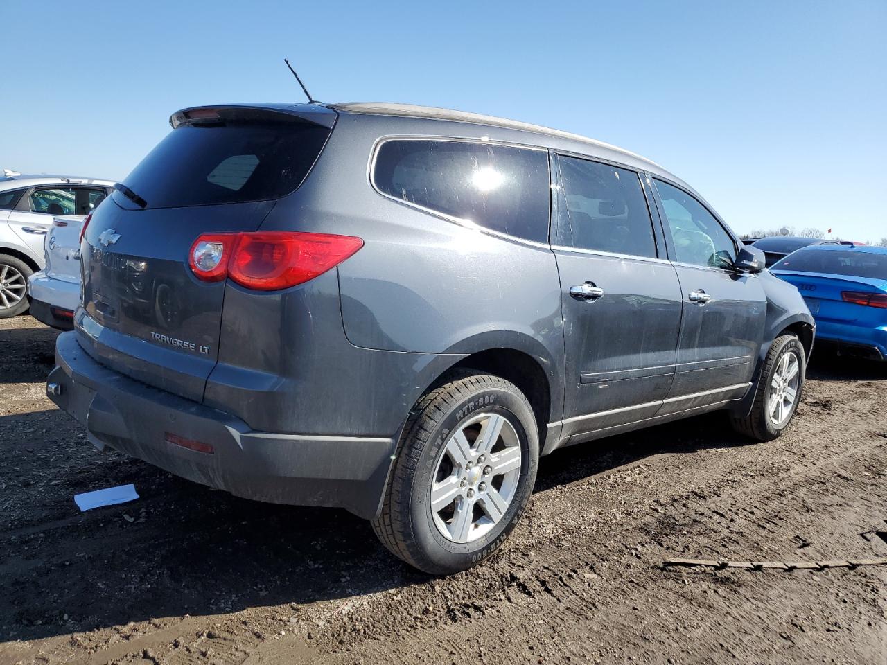2011 Chevrolet Traverse - Image 3