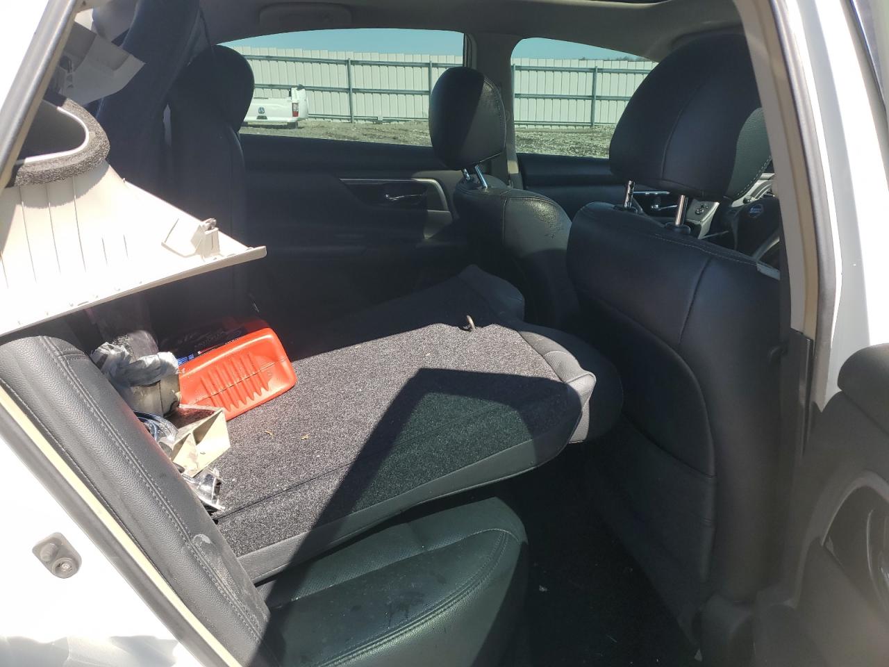 2013 Nissan Altima - Image 10