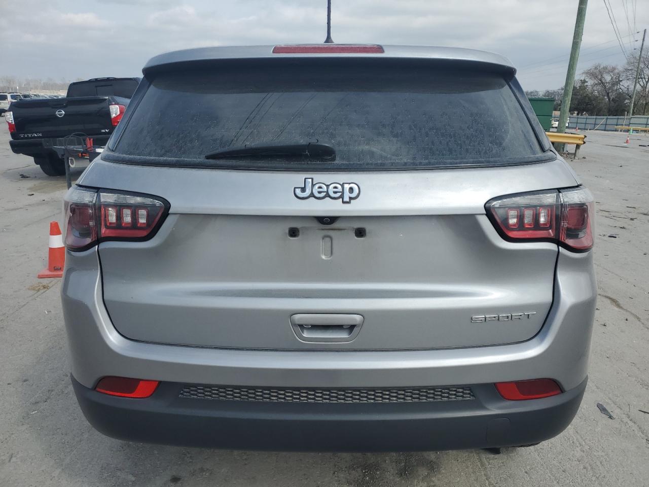 2018 Jeep Compass - Image 6
