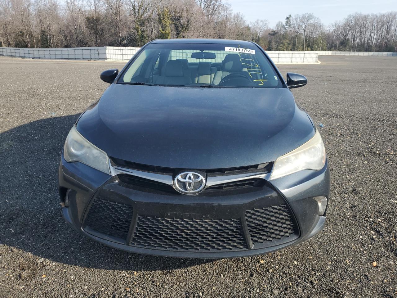 2015 Toyota Camry - Image 5