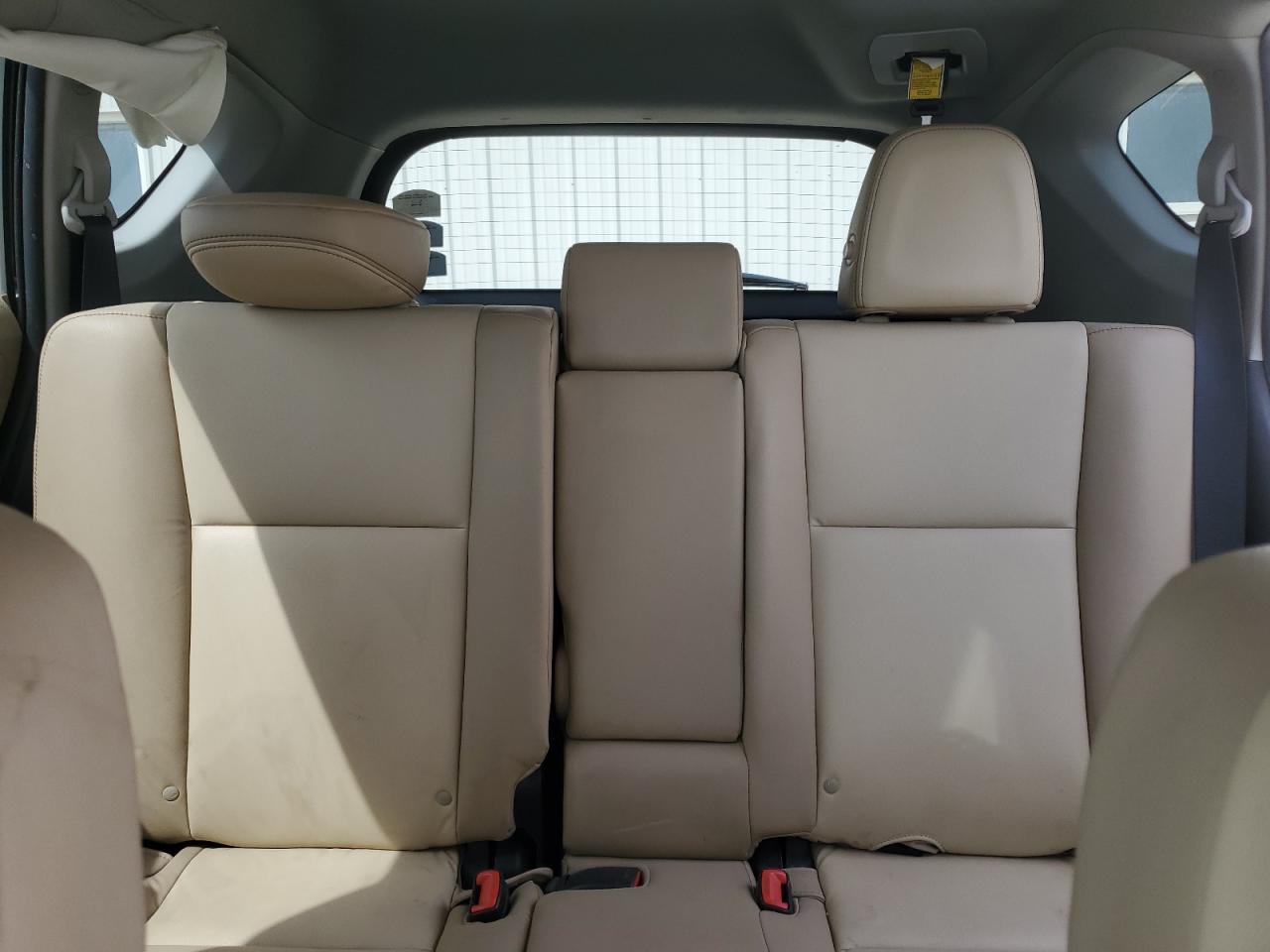 2013 Toyota RAV 4 - Image 10