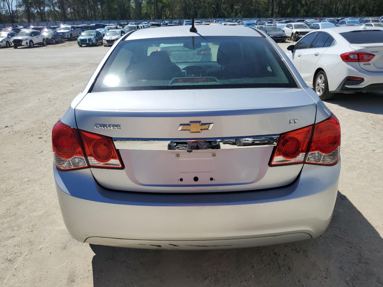 2013 Chevrolet Cruze - Image 6