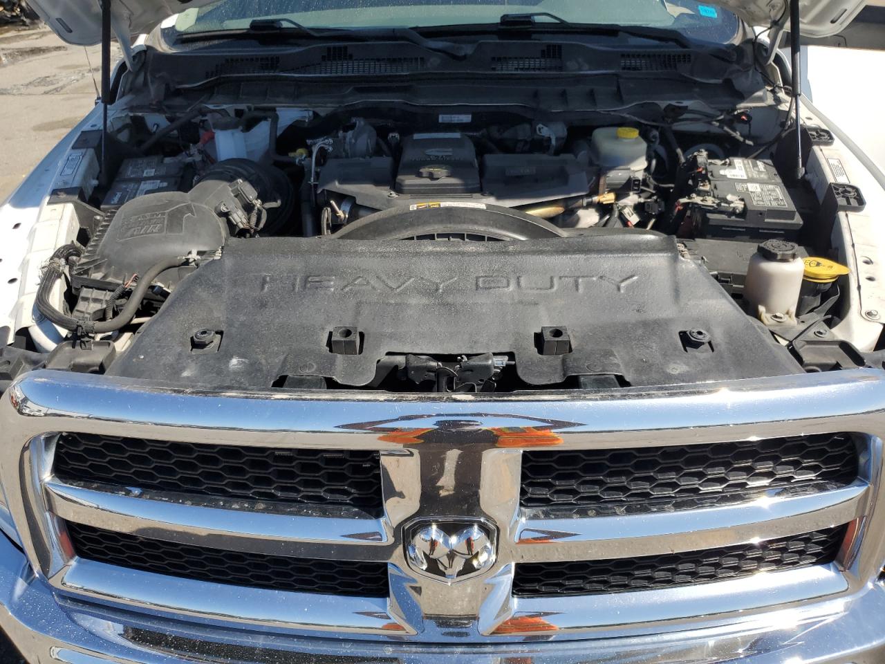 2018 RAM 3500 - Image 11