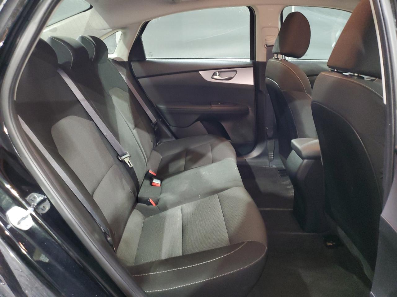 2024 Kia Forte - Image 10