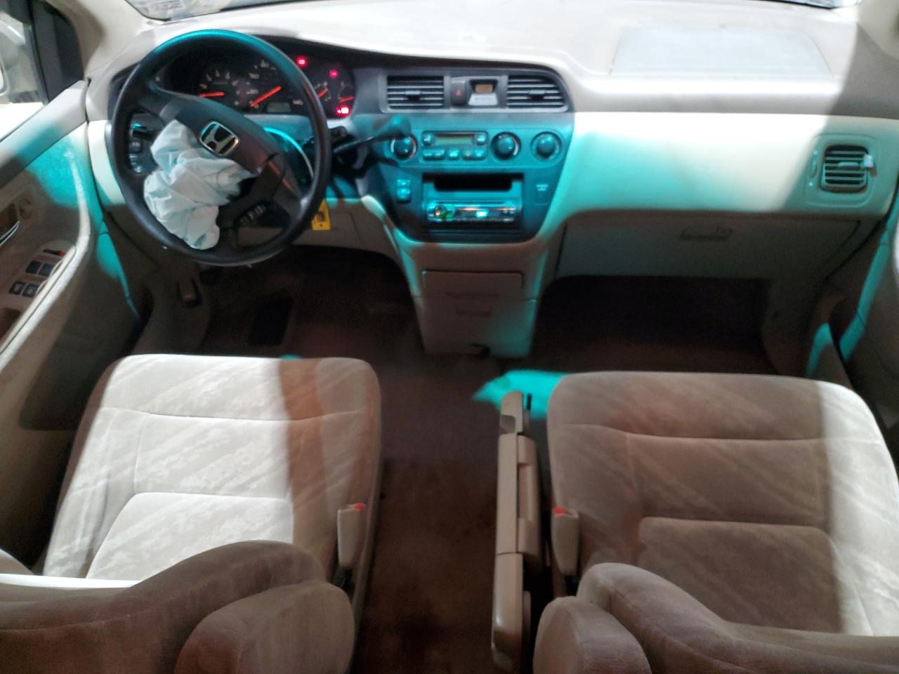 2004 Honda Odyssey - Image 8
