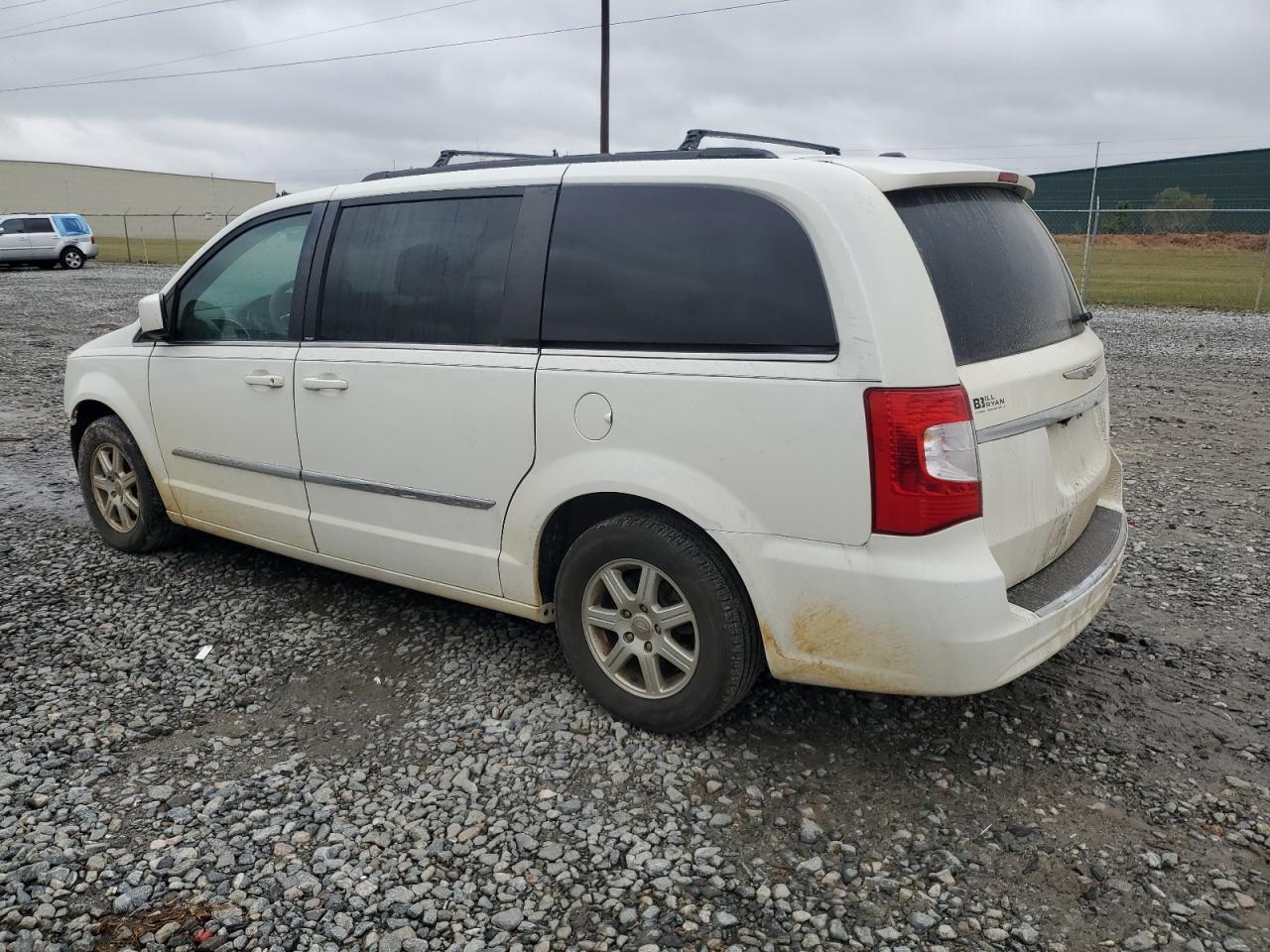 2012 Chrysler Town & Country - Image 2
