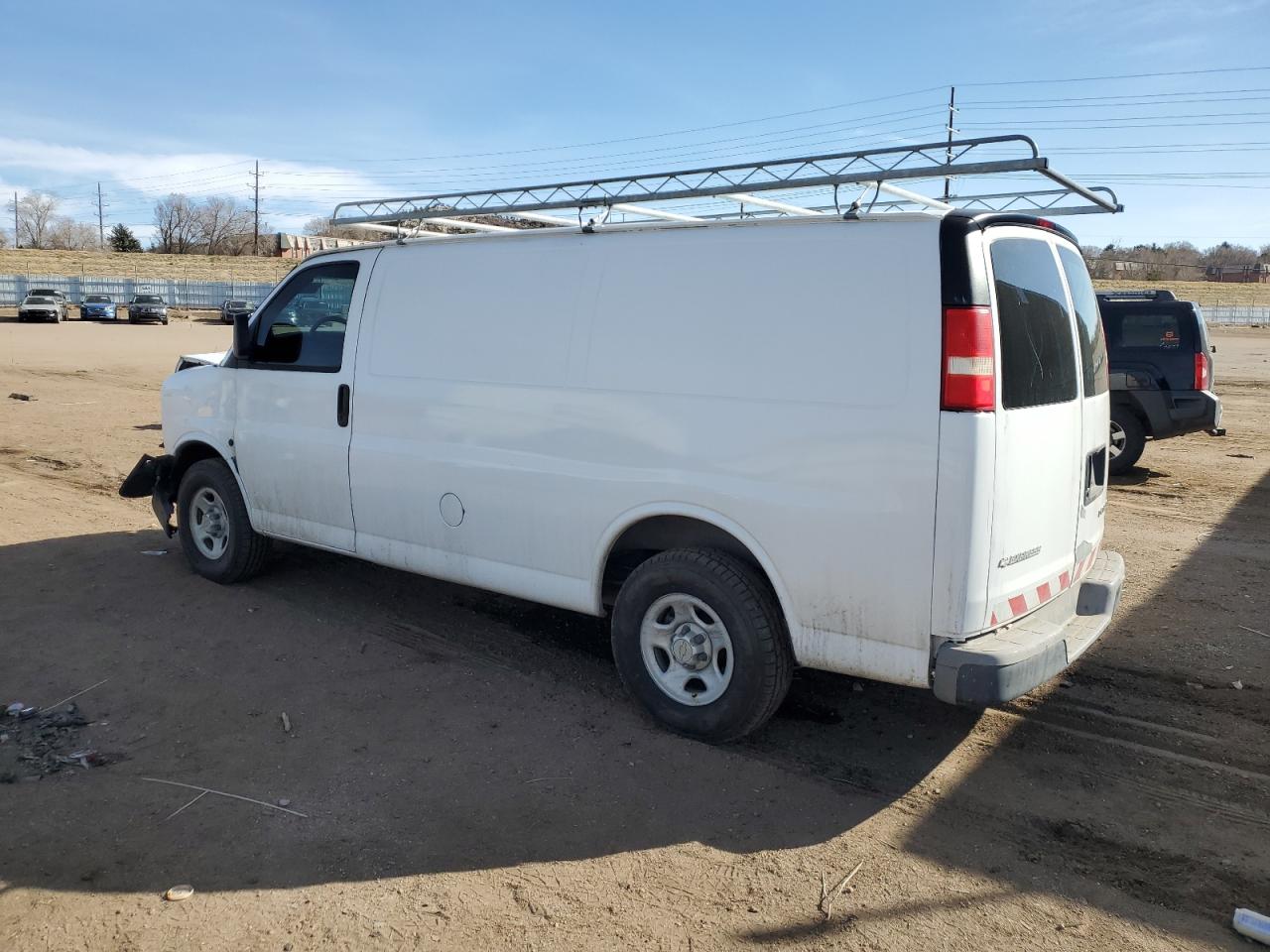2005 Chevrolet Express - Image 2