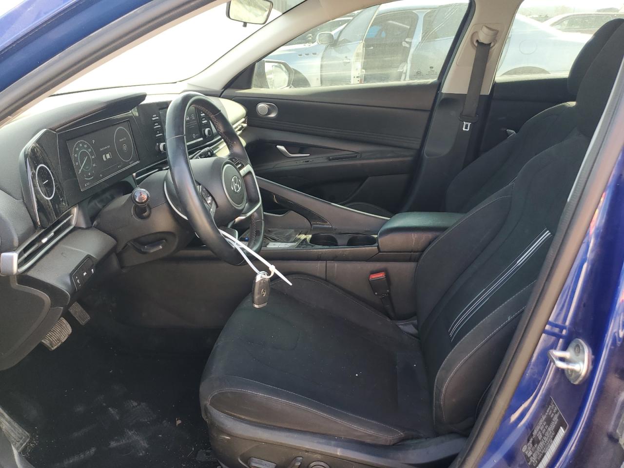 2021 Hyundai Elantra - Image 7