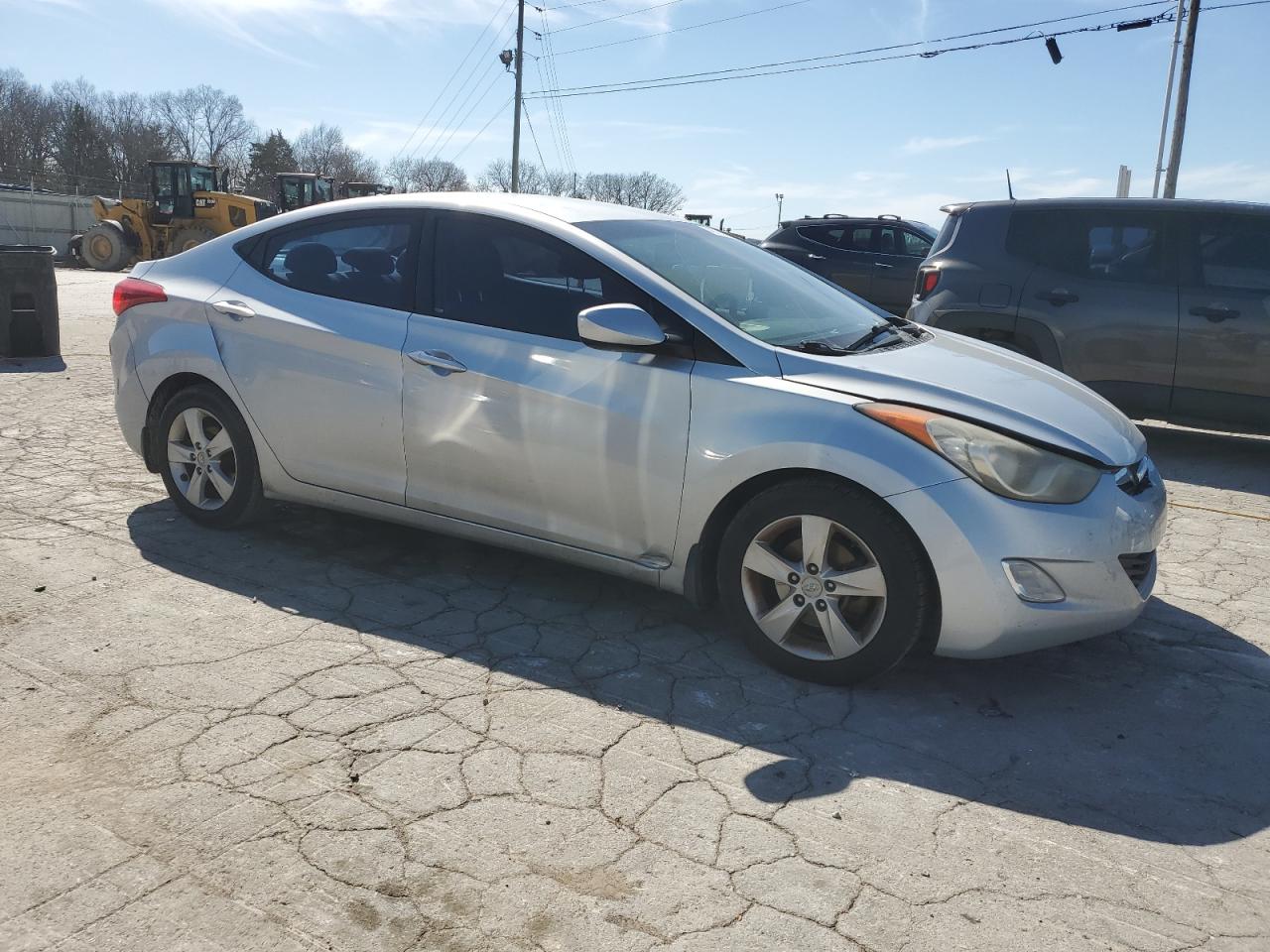 2013 Hyundai Elantra - Image 4