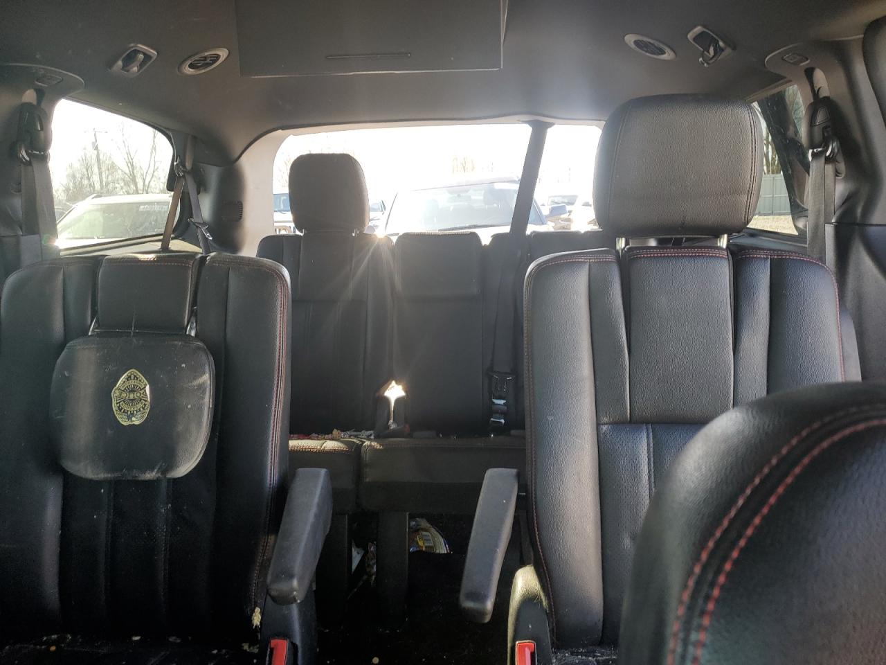 2018 Dodge Caravan - Image 10
