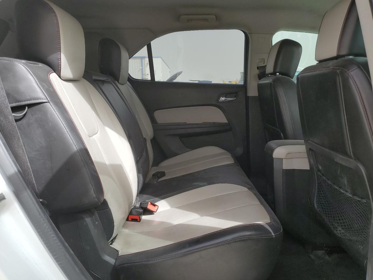 2011 Chevrolet Equinox - Image 11
