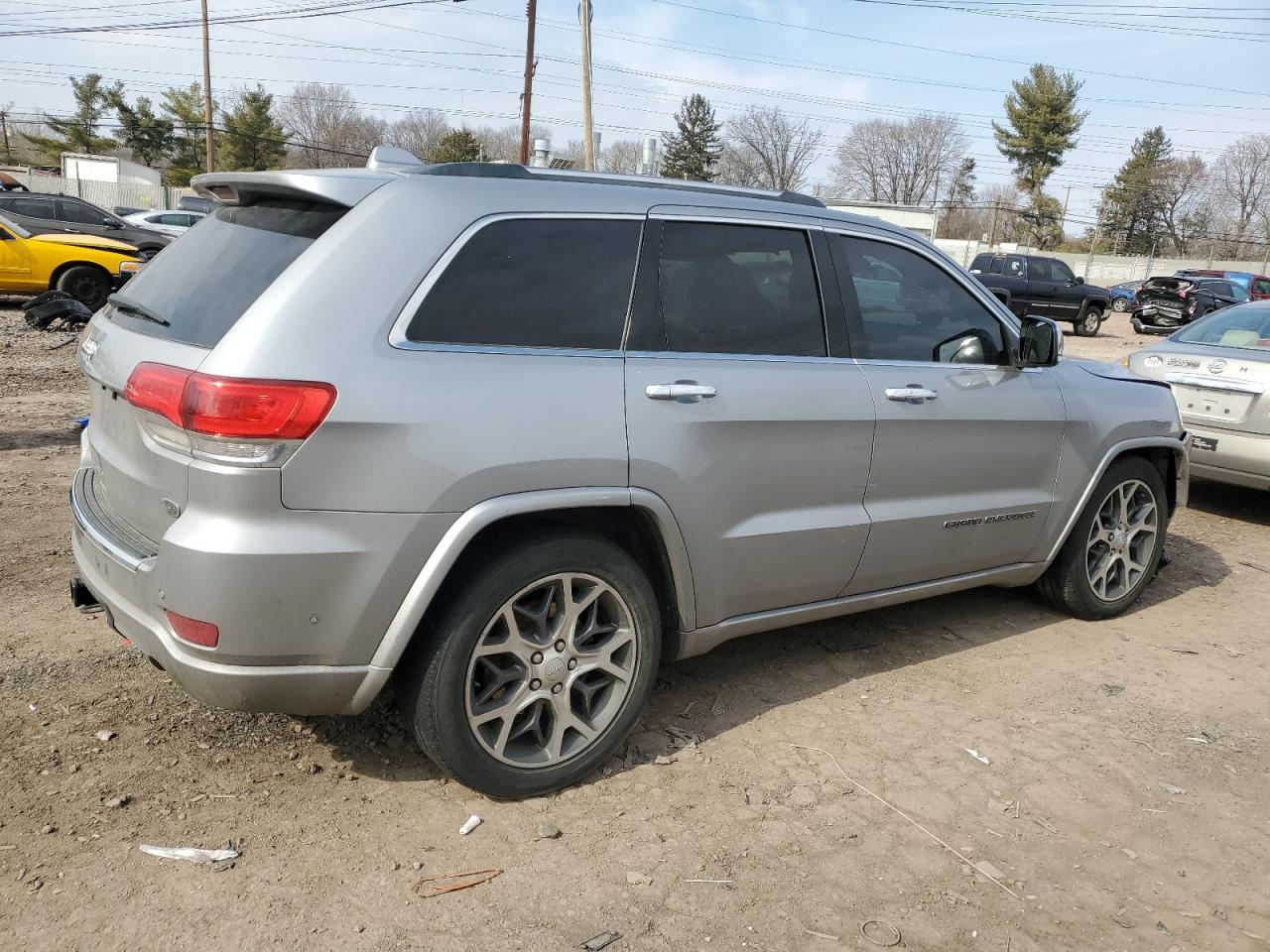2019 Jeep Grand Cherokee - Image 3
