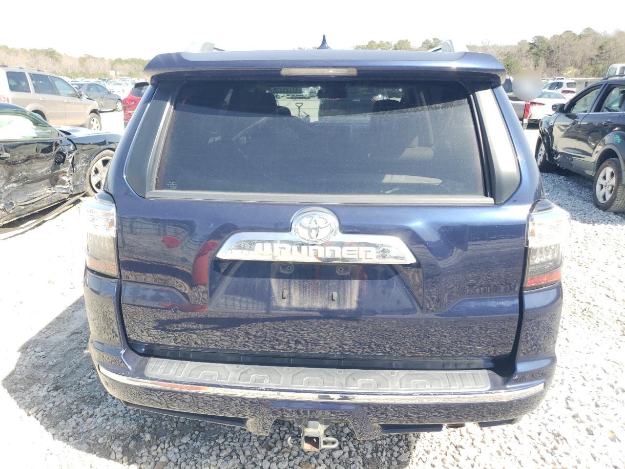 2015 Toyota 4Runner - Image 6