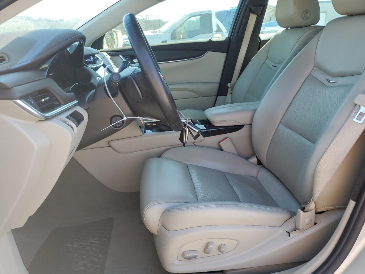 2015 Cadillac XTS - Image 7