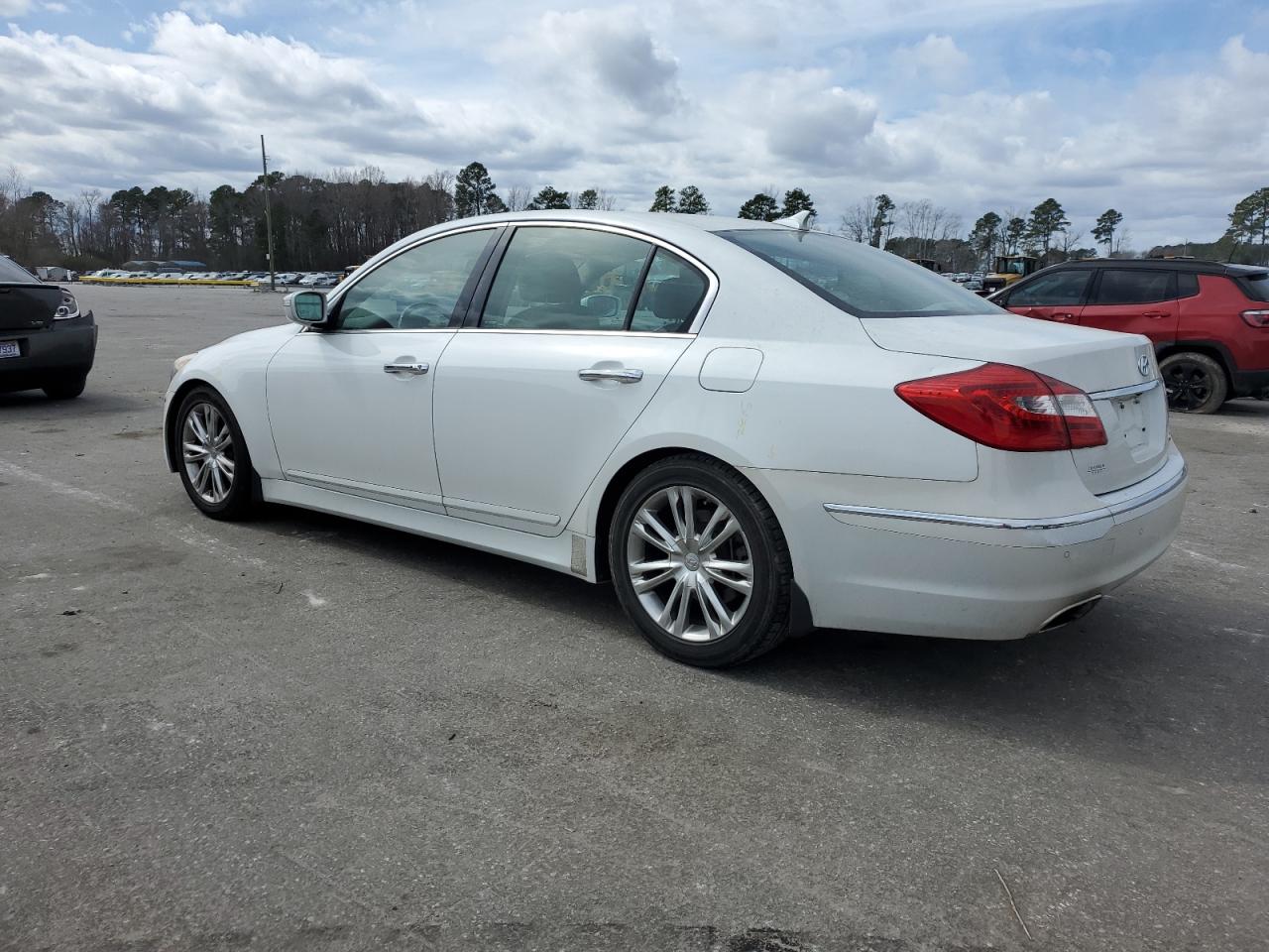 2012 Hyundai Genesis - Image 2